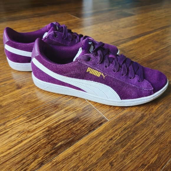 Puma classic sneaker Size 8/38.5 - Picture 1 of 7